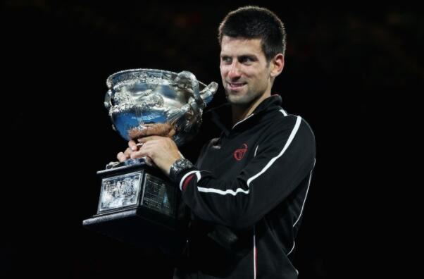 他而言至关 他而言至关